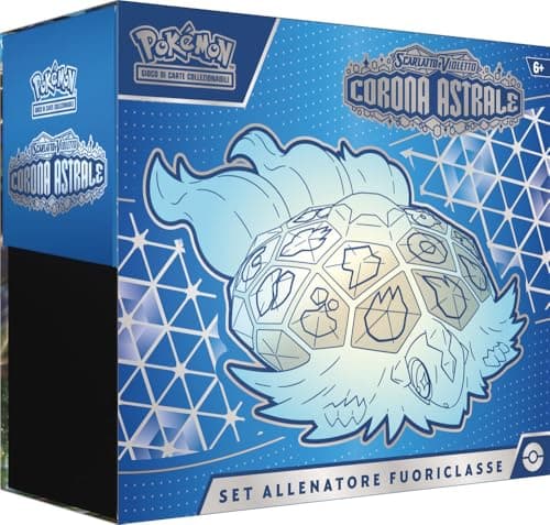 GCC Pokémon: set Allenatore Fuoriclasse dell’espansione Scarlatto e Violetto - Corona Astrale (una carta promozionale a figura intera, nove buste di espansione e accessori premium)