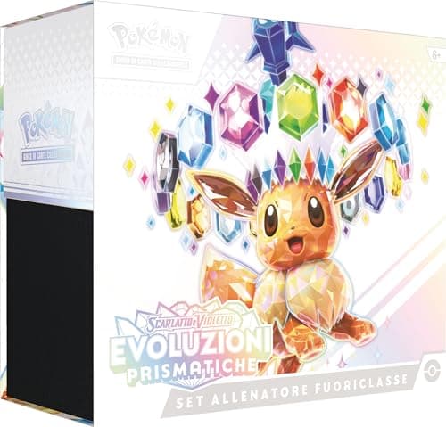 GCC Pokémon: set Allenatore Fuoriclasse dell’espansione Scarlatto e Violetto - Evoluzioni Prismatiche (1 carta promozionale a figura intera, 9 buste di espansione e accessori premium), lingua italiana